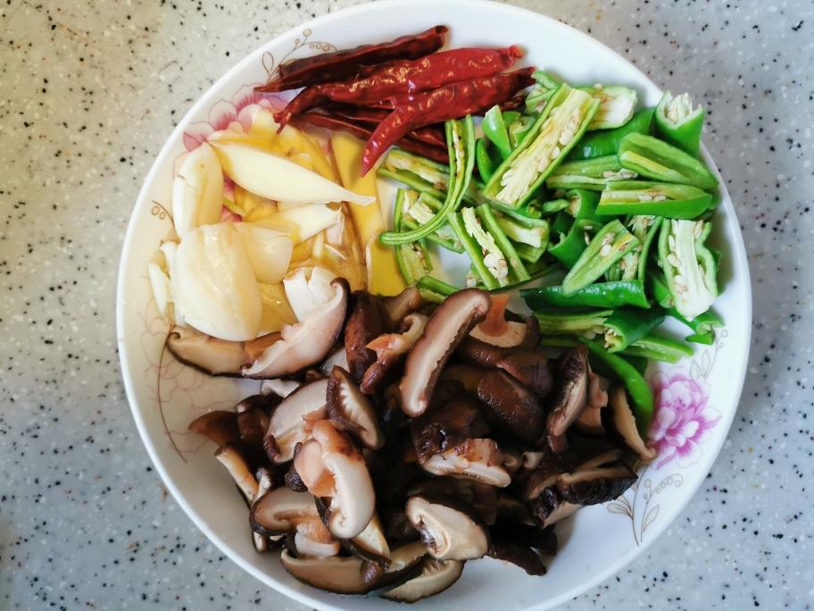 黄焖鸡