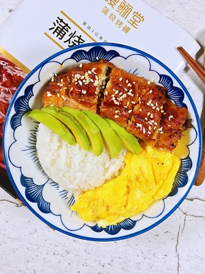牛油果鳗鱼饭的做法 步骤8
