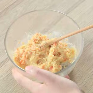 胡萝卜鸡块(11个月)的做法 步骤8