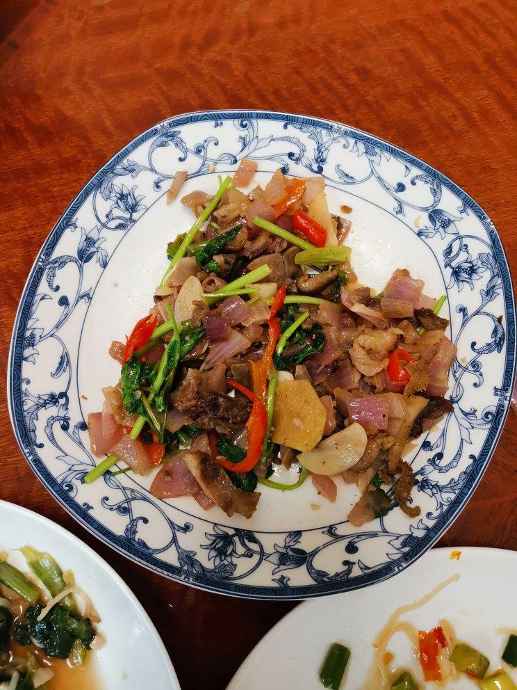 烽烟撩人望以宽味做的辣炒羊杂～快手下酒菜