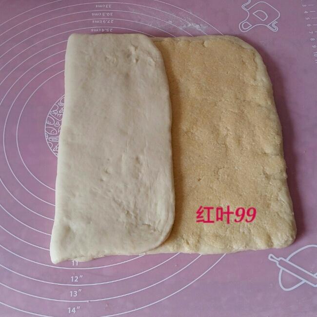 【椰蓉奶棒面包的做法步骤图，怎么做好吃】红叶99-制作