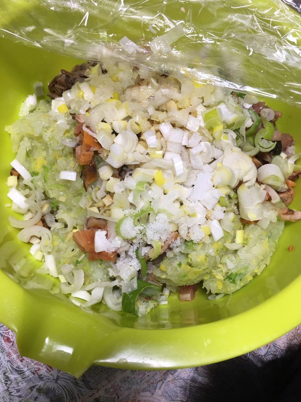 蚶子白菜馅饺子