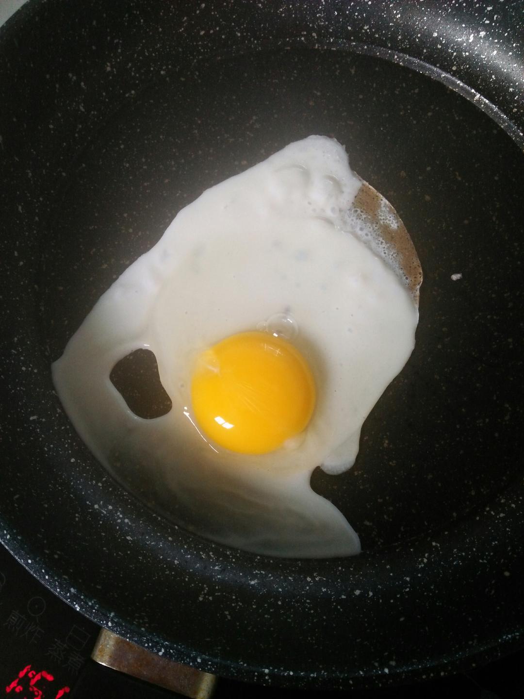 【云朵煎蛋的做法步骤图,云朵煎蛋怎么做好吃