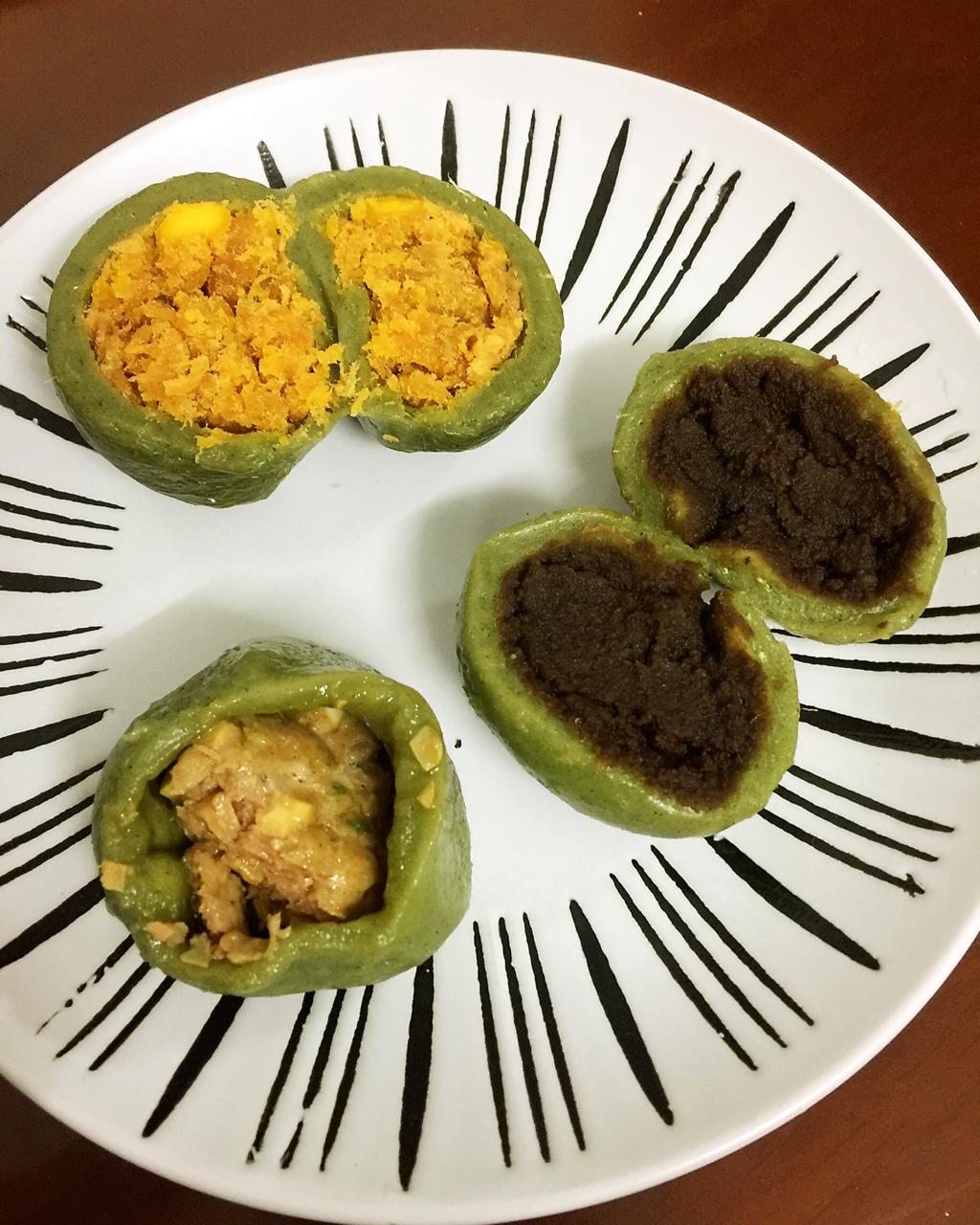 咸蛋黄肉松青团