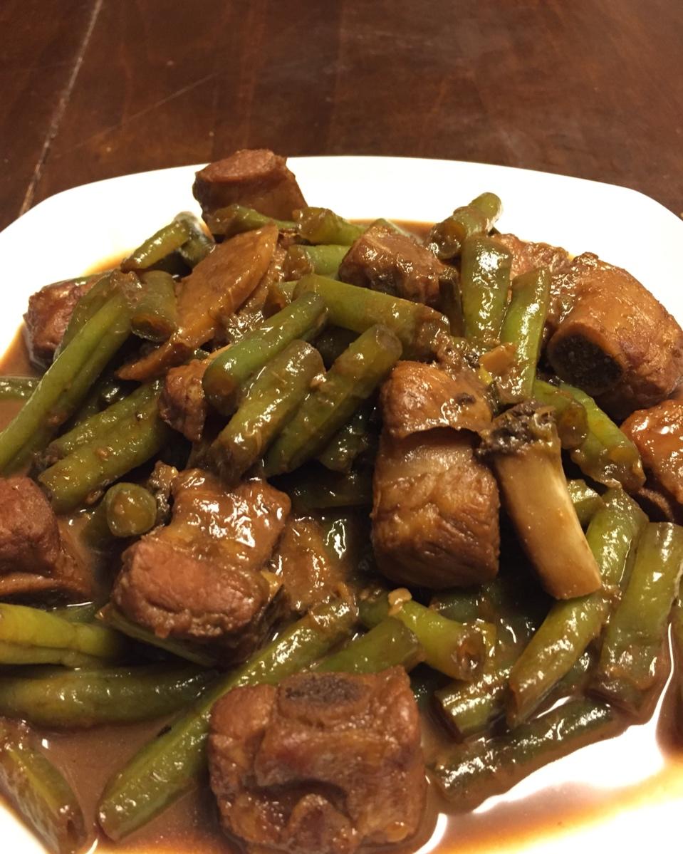 叶子喔做的豆角炖排骨