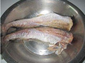 东北鳕鱼炖豆腐 明太鱼