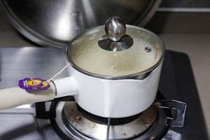 蜜桃奶茶蛋糕波波杯的做法 步骤2