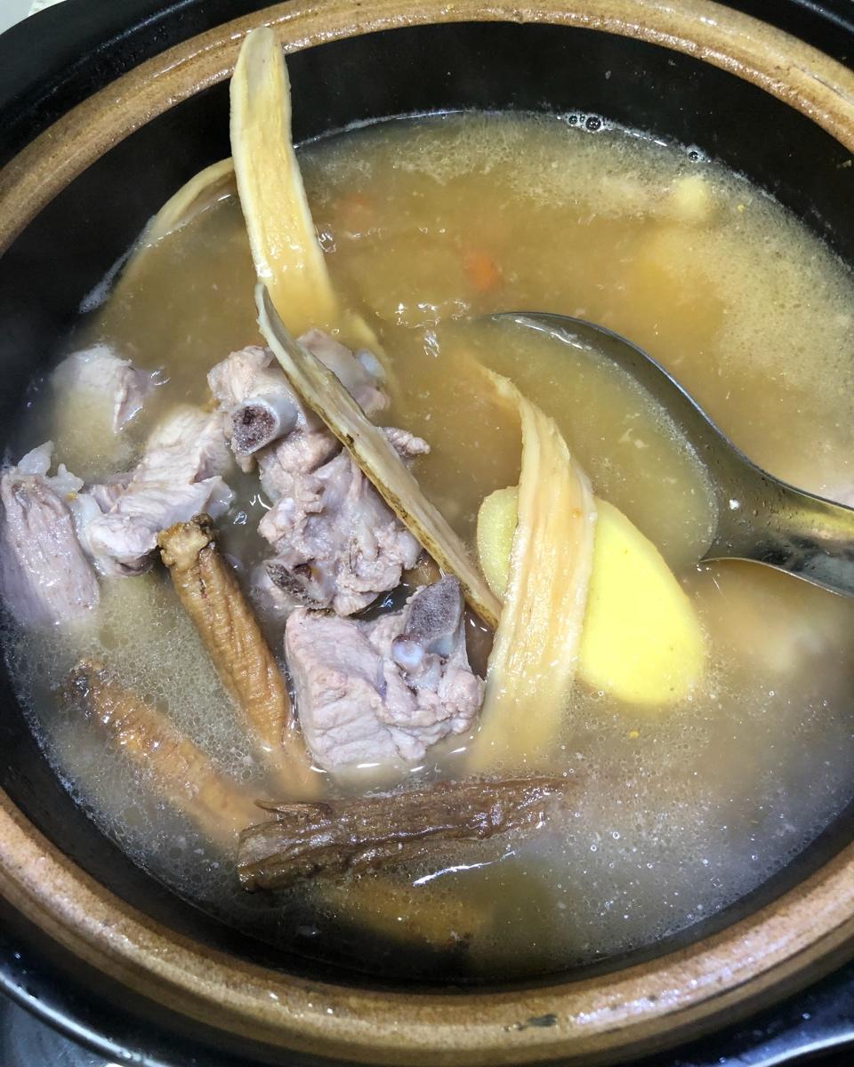 honghaowai做的党参黄芪排骨汤