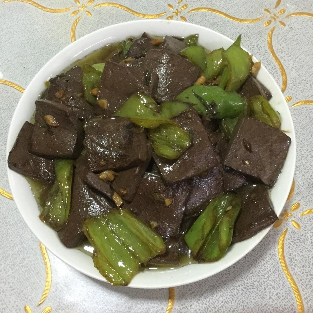 手机用户5137_u7zi做的尖椒炒猪血