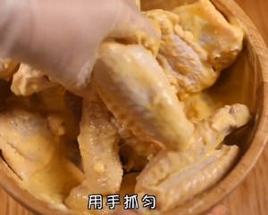 咸蛋黄/香辣/蜂蜜黄油炸鸡的做法 步骤5