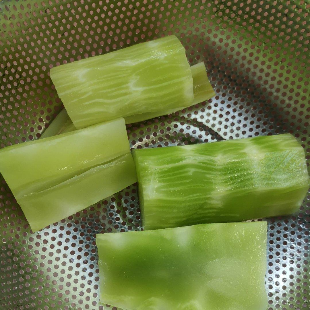 pp7004做的厨师长教你:夏日开胃小菜"凉拌莴笋丝"的家常做法,简单易学