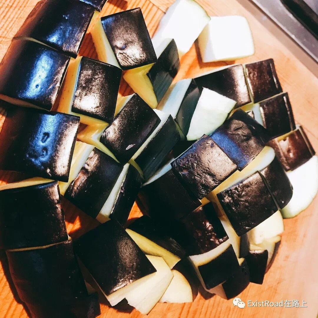 女友力颜修生|泰式咖喱酱炖土豆鸡