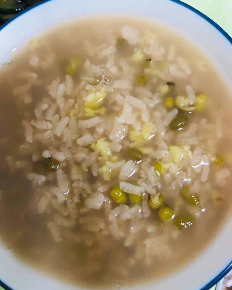 小椭做的绿豆粥