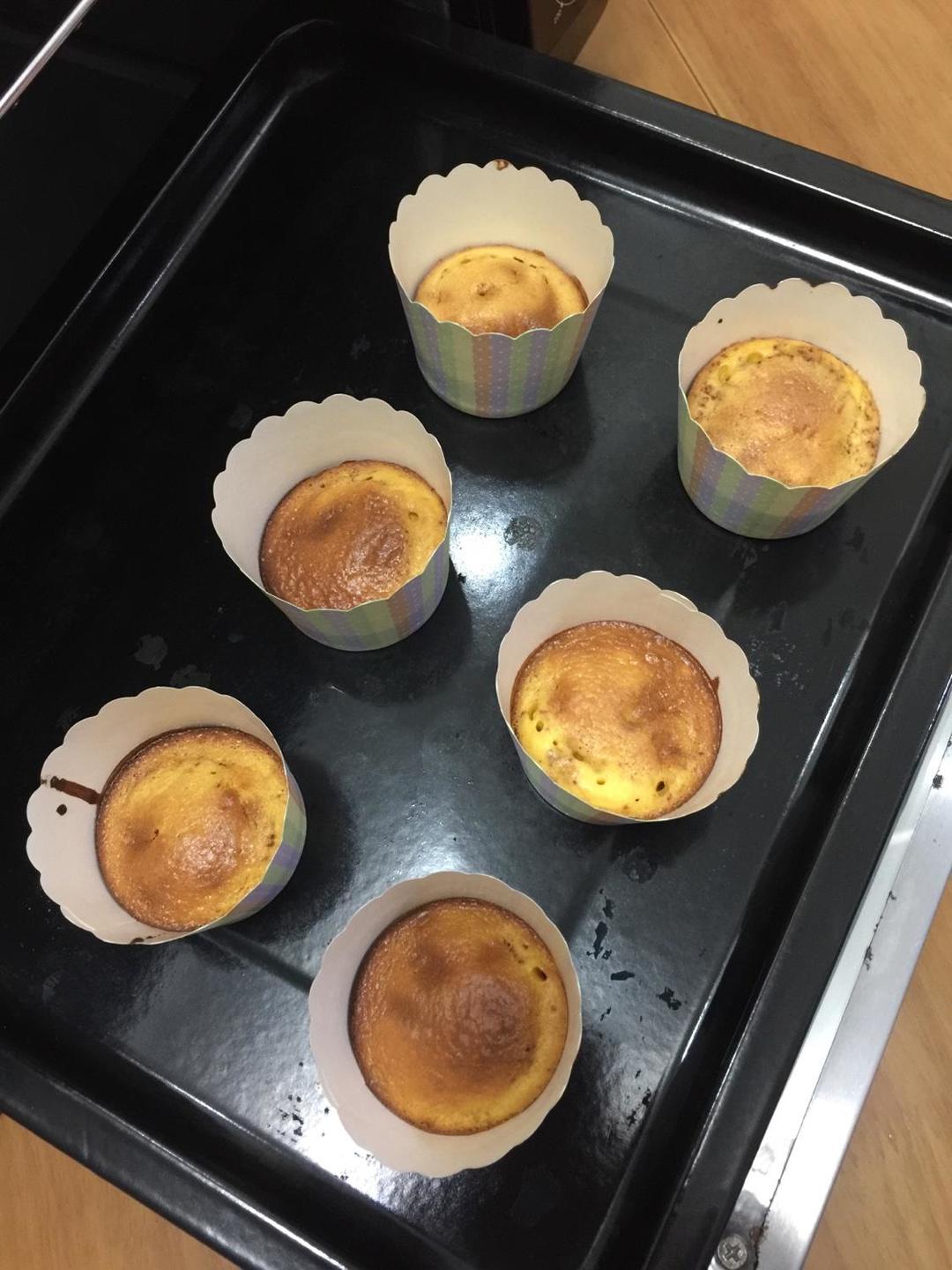 黑暗料理纸杯蛋糕