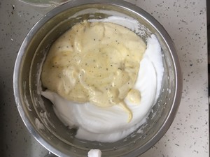 ‼️奶香十足的红茶戚风的做法 步骤11