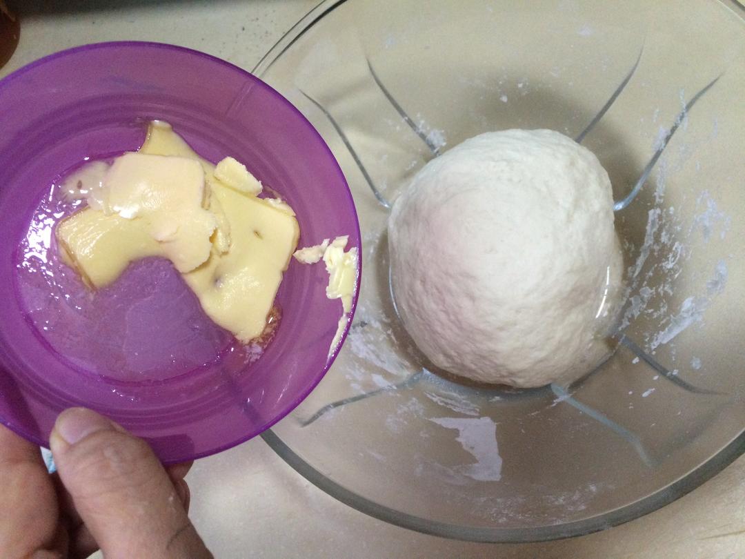 【核桃奶酪餐包（手揉版）的做法步骤图】蔡菜籽CL-制作