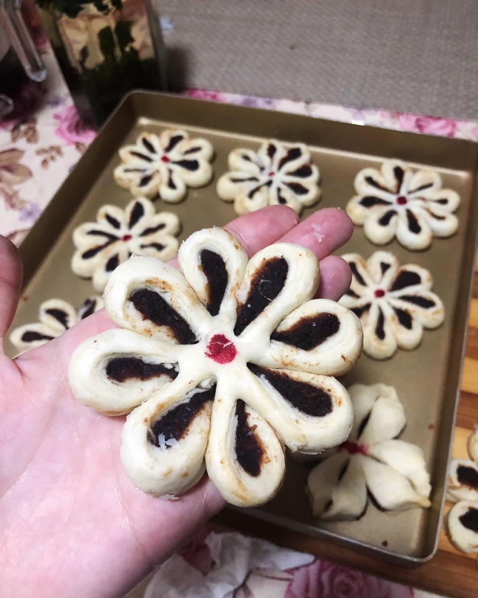 olivia芽芽做的中式点心 梅花酥