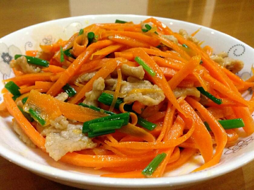 胡萝卜炒肉