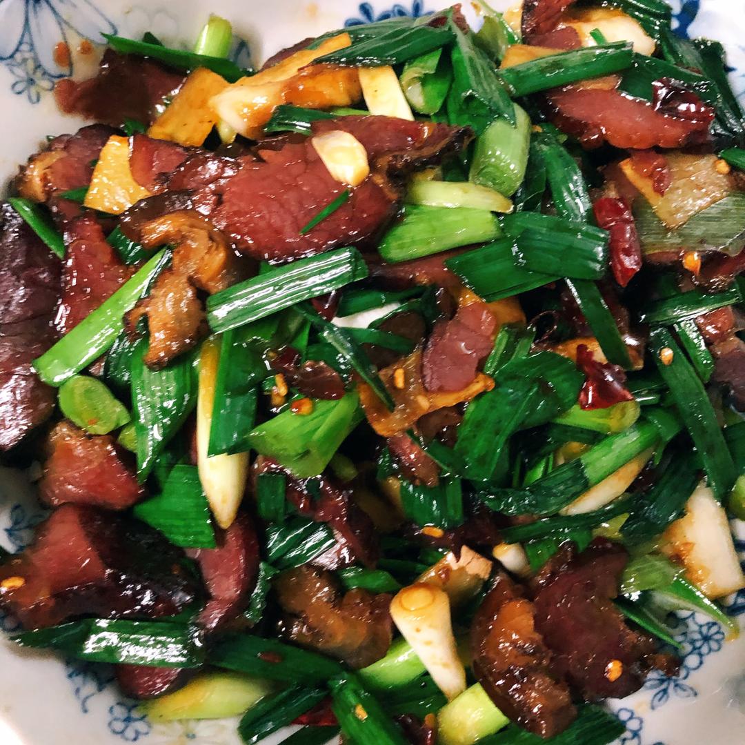 蒜苗炒腊肉