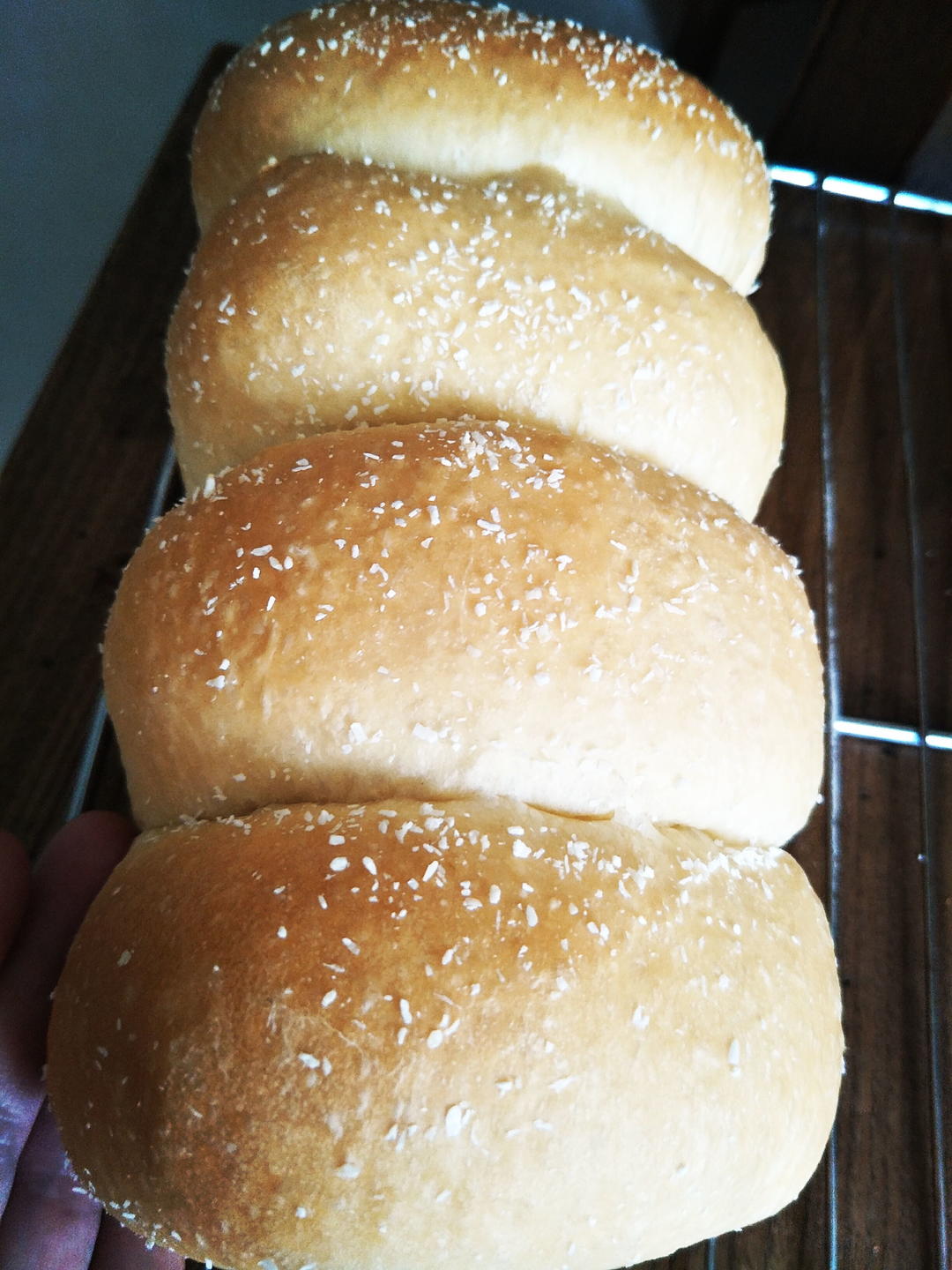 【一次冷藏发酵吐司超级拉丝柔软(手揉出手套膜)的做法步骤图】上帝说-制作