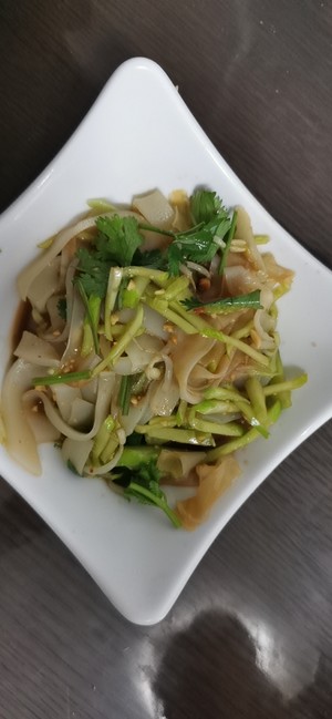 网红凉皮水洗版的做法 步骤8