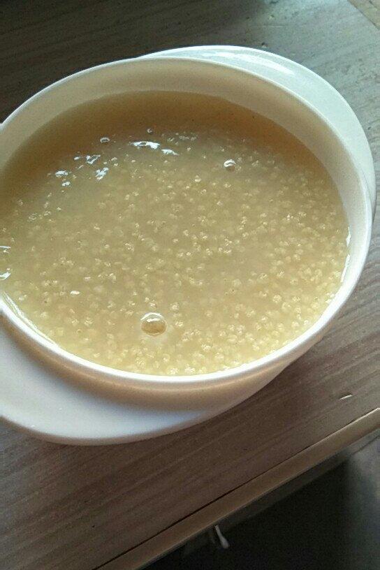 橘子汽水sh做的一碗泛米油的小米粥