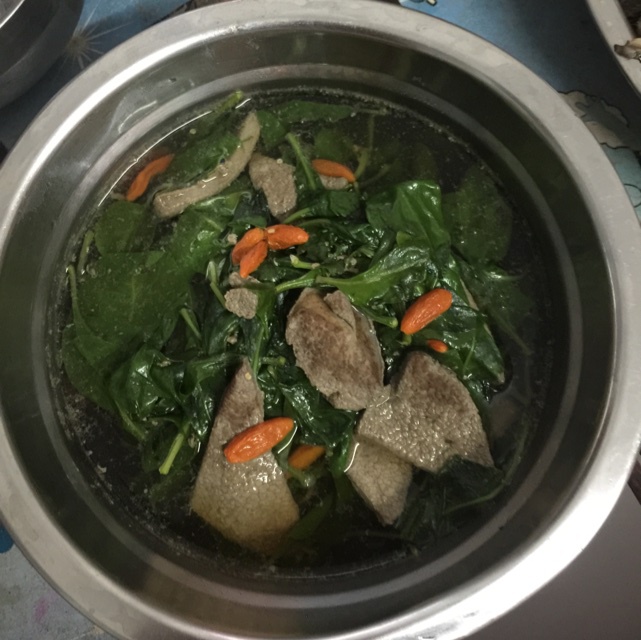 miss做的枸杞叶猪肝汤