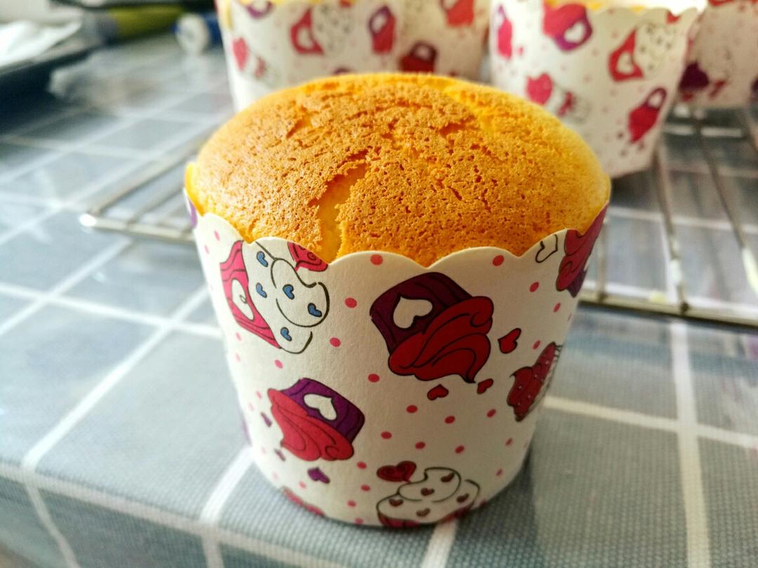 【很轻很轻的乳酪蛋糕杯的做法步骤图】国平爱烘焙-制作