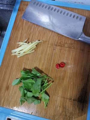 潮汕风味之不用翻面普宁豆酱半煎煮鱼的做法 步骤2