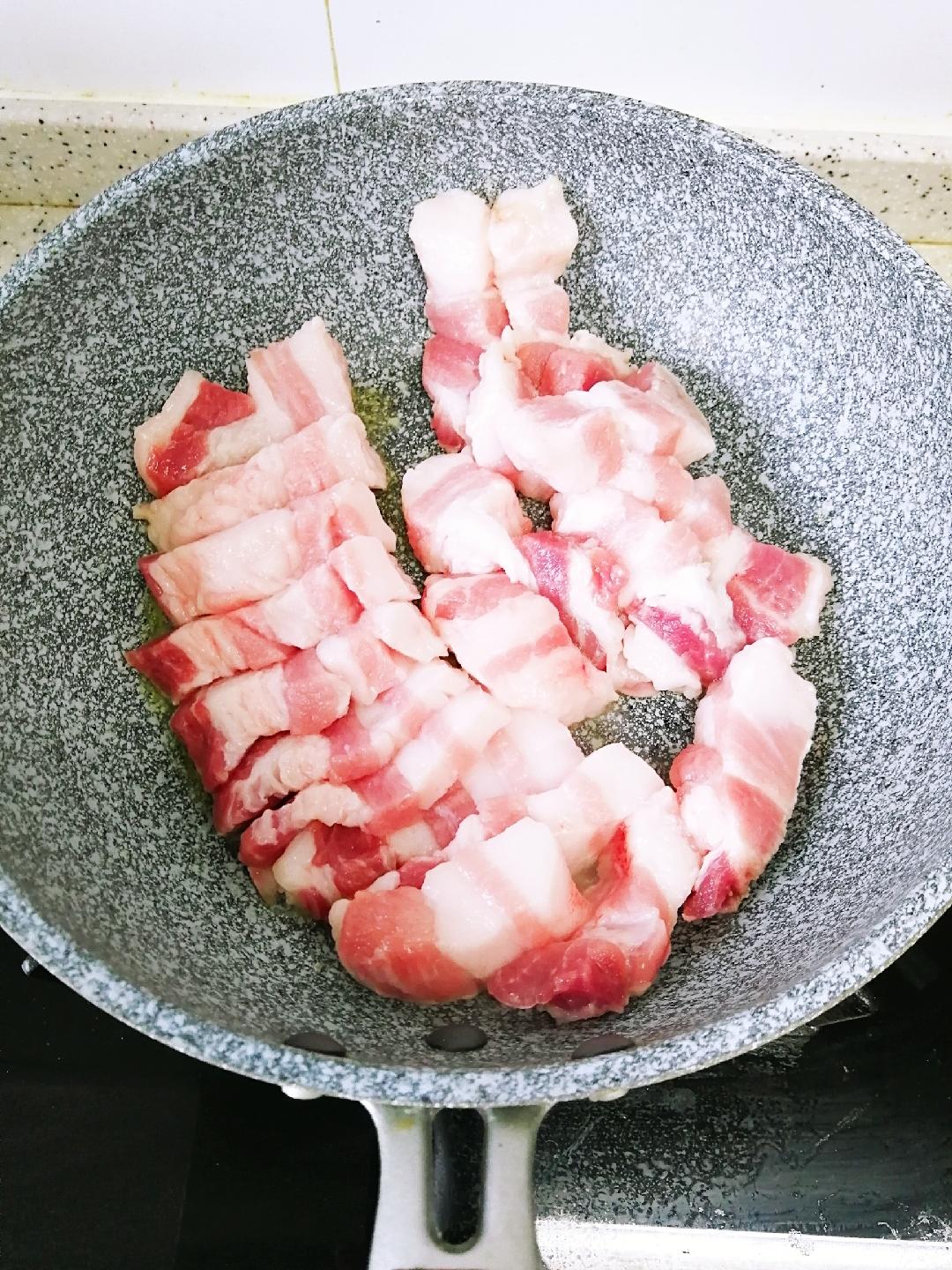 菜叔家常菜:红烧肉的做法 步骤4