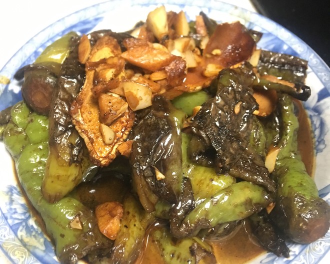减脂期配菜虎皮辣子少油版给难以下咽的杂粮加一点颜色的做法