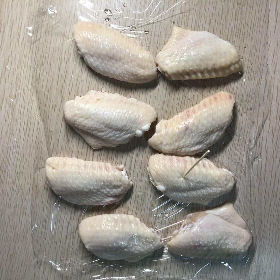 宿舍里可以做的蜜汁鸡翅的做法 步骤2