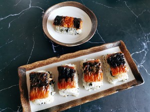 鳗鱼香淞饭团?5分钟超快手的做法 步骤7