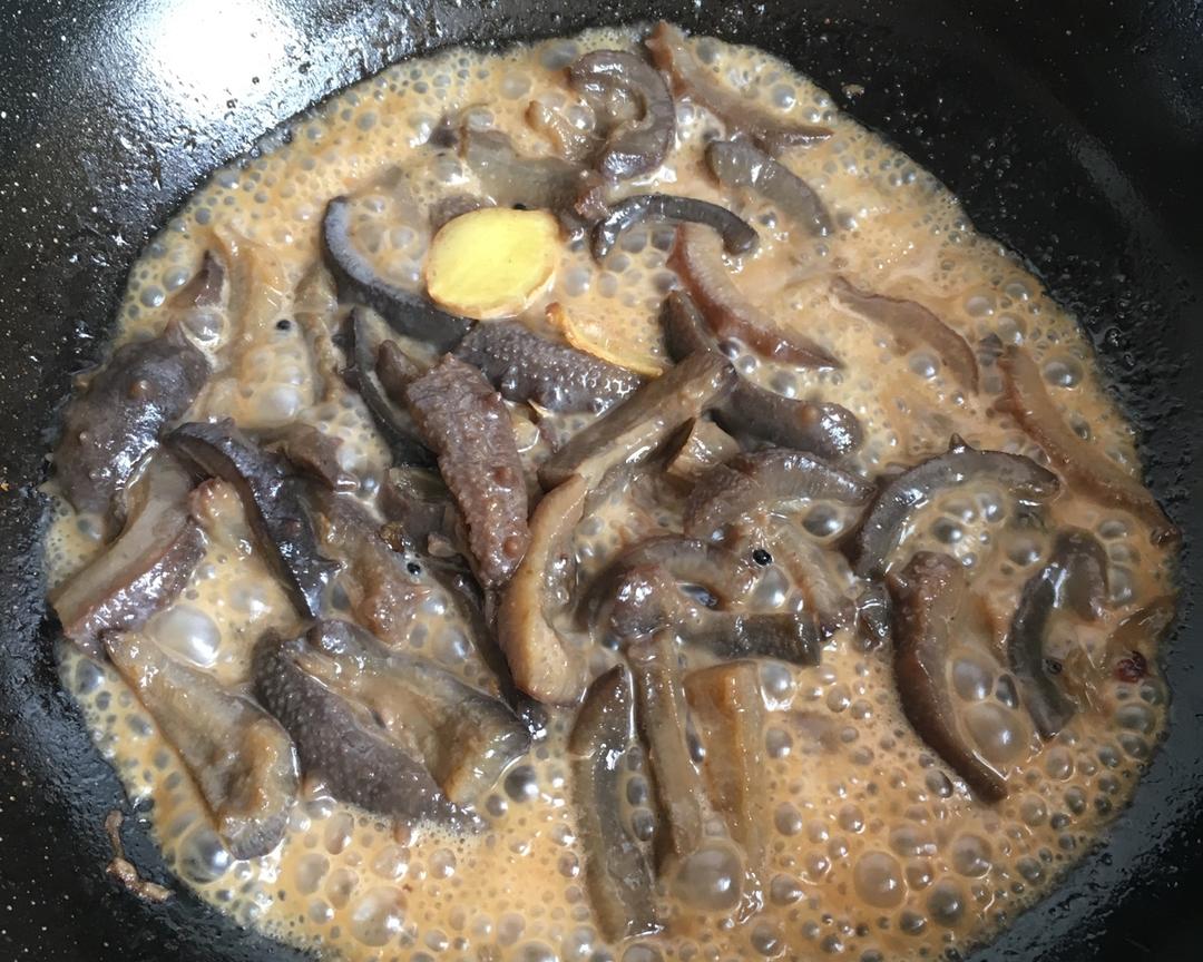 家常葱炒海参