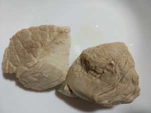 广式--绿豆莲藕猪腱章鱼汤的做法 步骤5