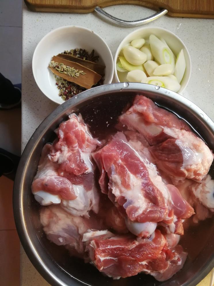 红烧大棒骨