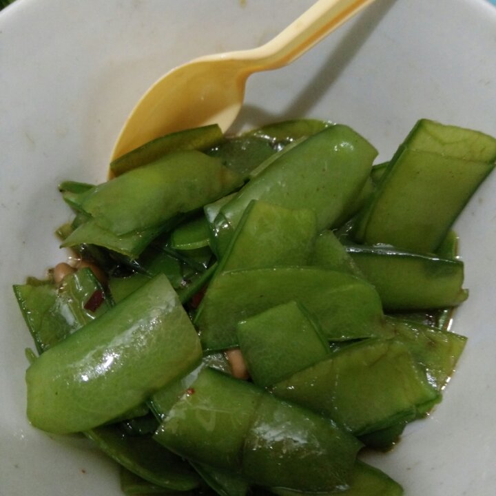 慧海涛声做的蒜蓉豌豆皮