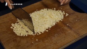 Clara的家常料理 | 泰椒蒜香小龙虾的做法 步骤3
