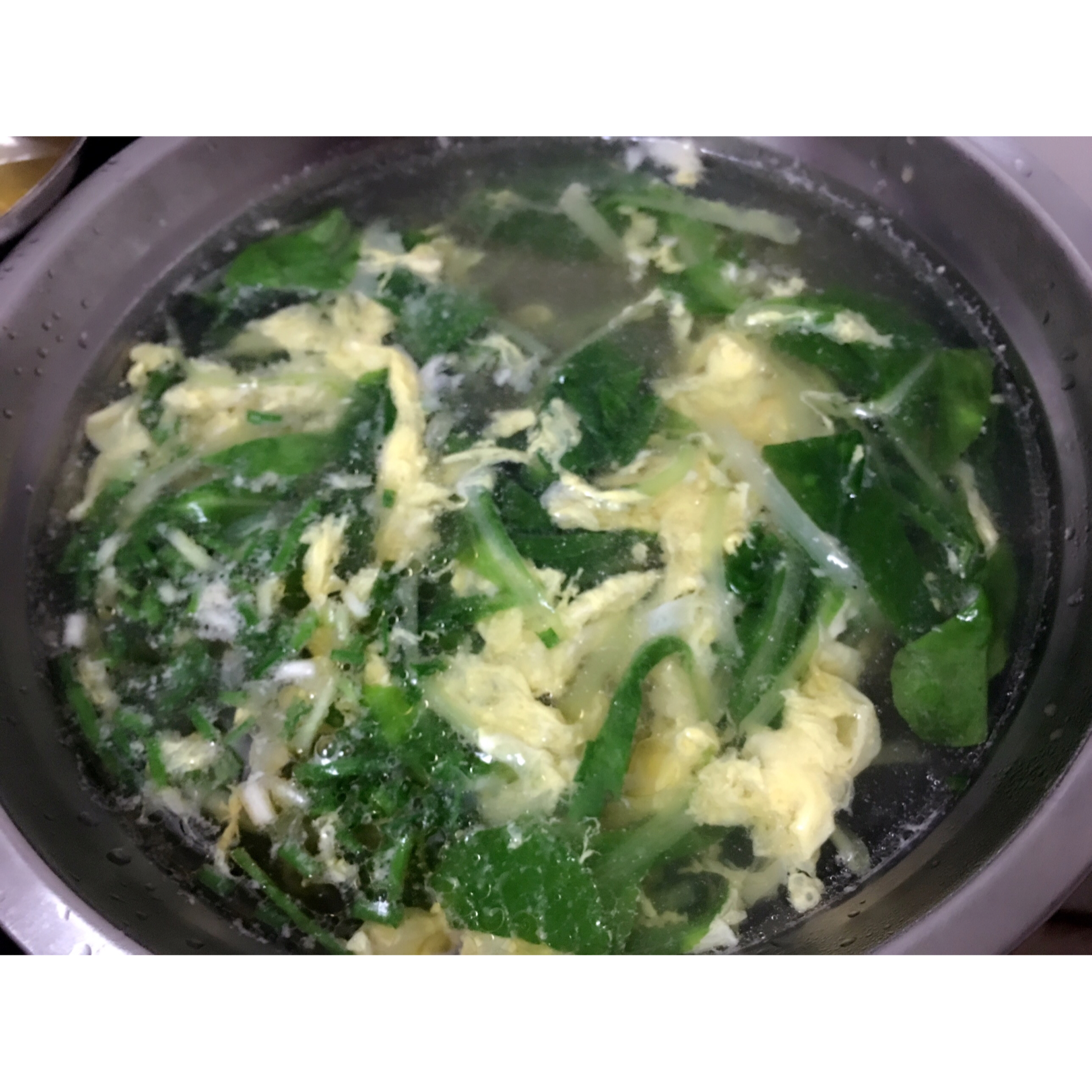 如意如意吉祥吉祥做的青菜 蛋汤