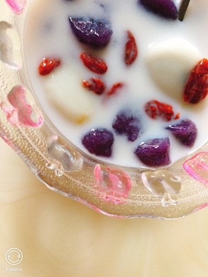 只要你不怕烫:芋圆1号(红薯芋圆仙草红豆桂圆)的做法 步骤7