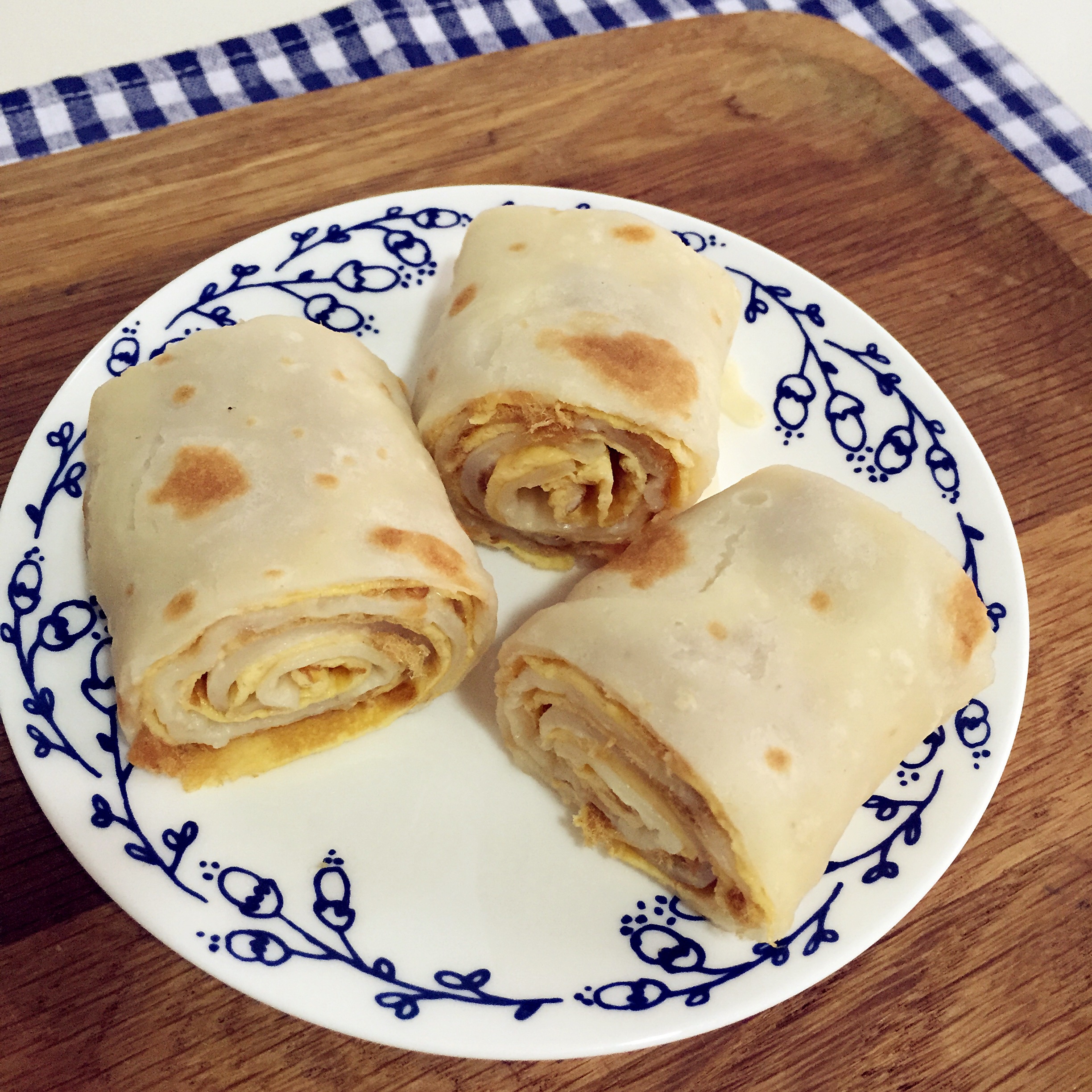 贝莹萱做的快手便当之鸡蛋肉松饼