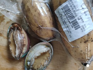 鲍鱼小排莲藕汤的做法 步骤1