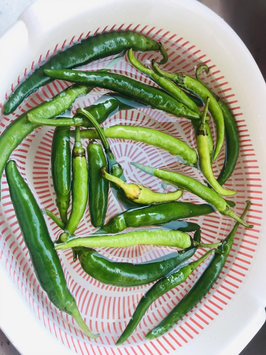 辣椒小炒肉的做法 步骤2