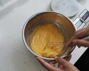 戚风蛋糕的做法 步骤5