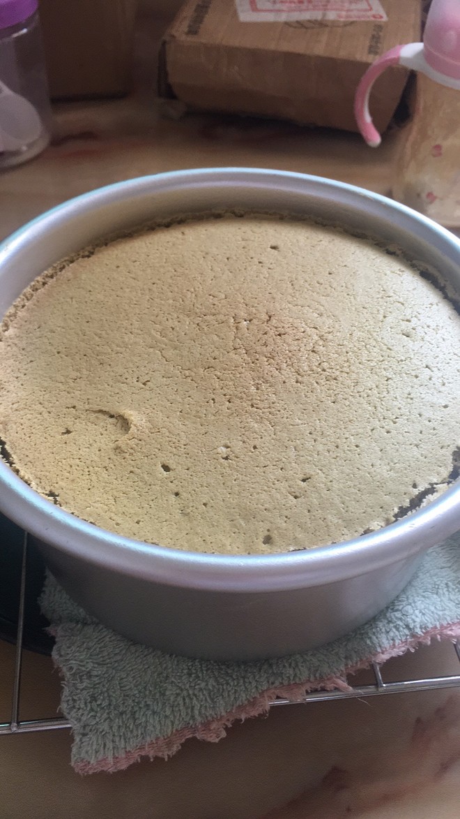 绿茶戚风蛋糕的做法