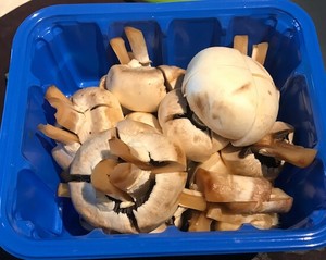 【温馨煮艺】泡菜鱼片(汤菜)的做法 步骤4
