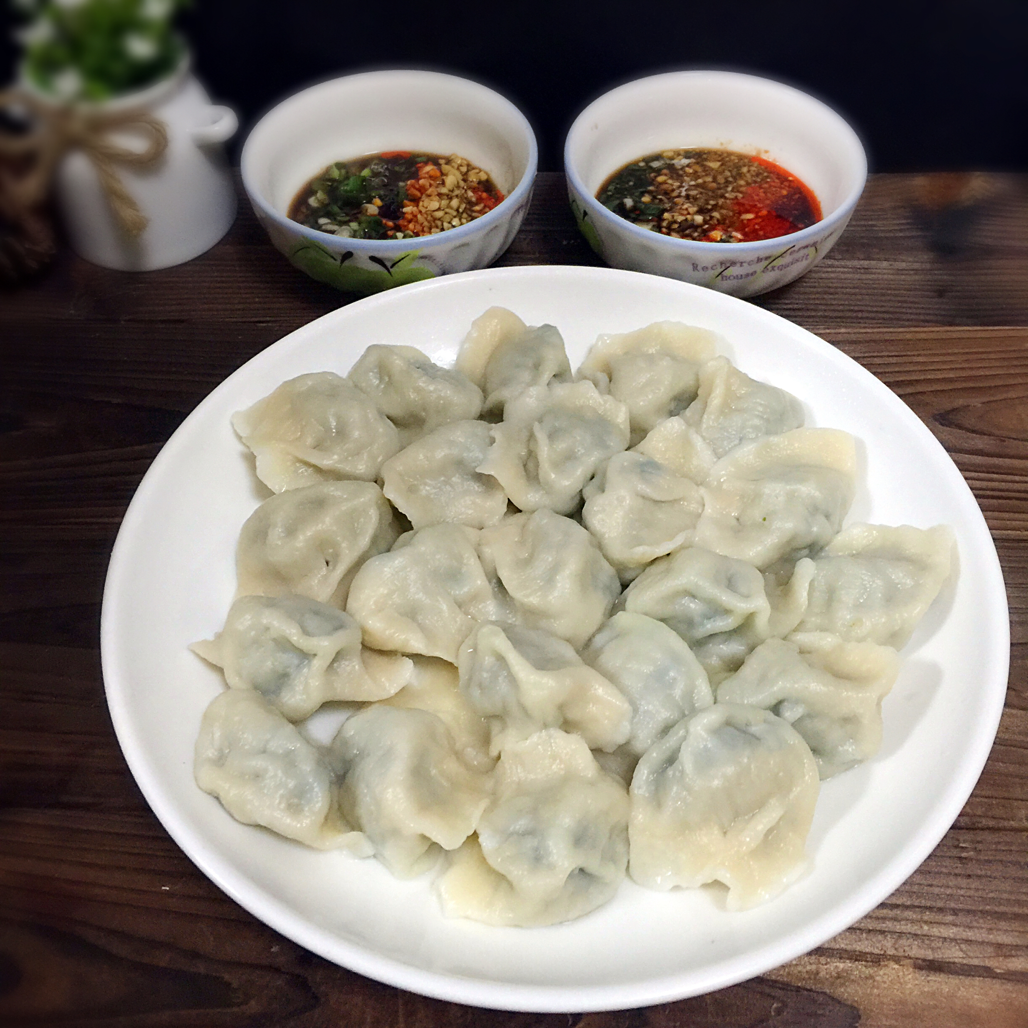 琴的殇amy做的荠菜鲜肉饺子