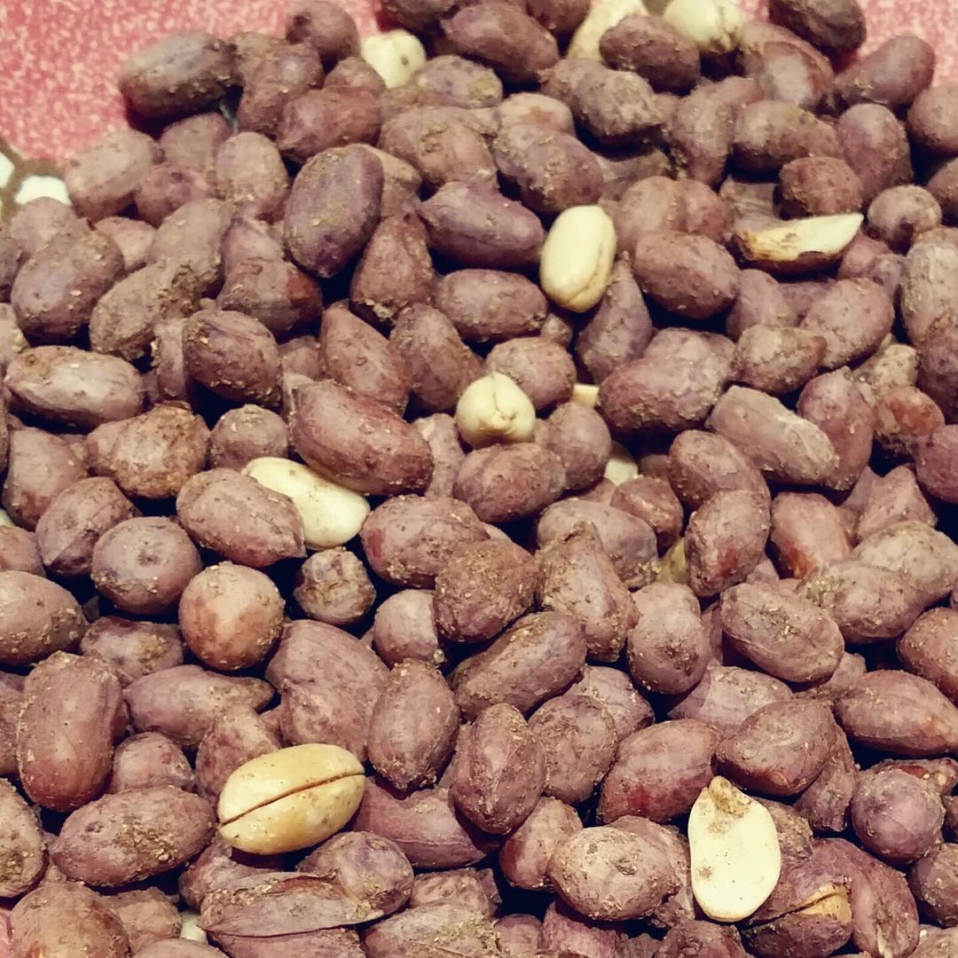 猪猪1990做的自制香酥椒盐花生米