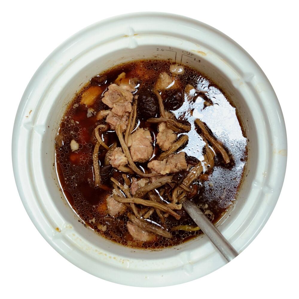 小佳如986做的茶树菇排骨汤