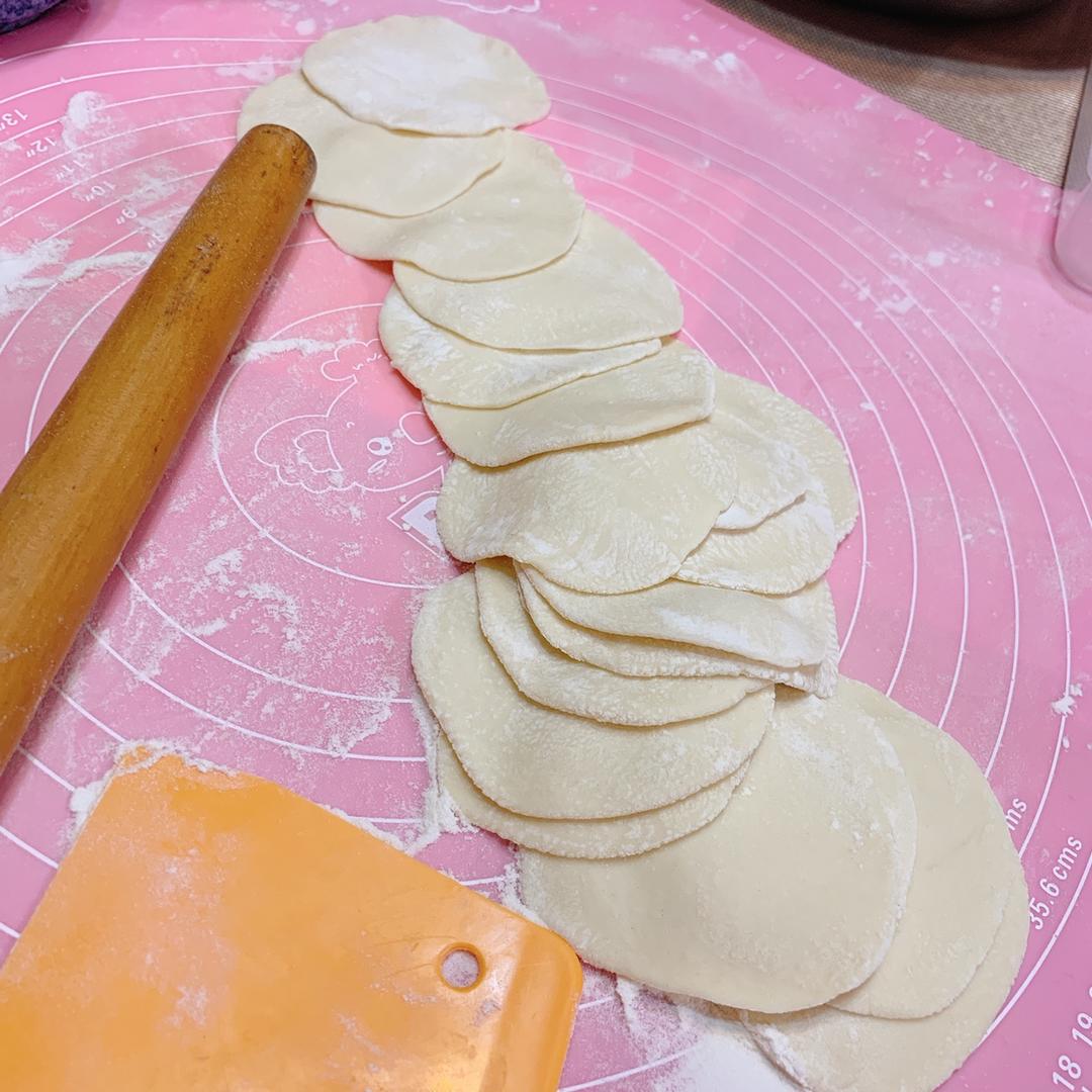 手工饺子皮